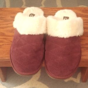 Clark's leather slippers size 9